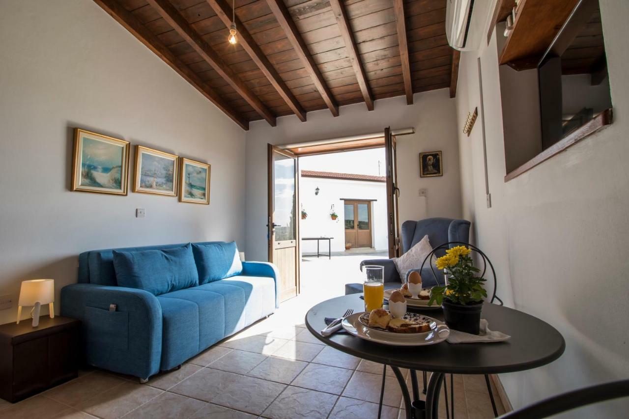 Samareitidos Light Cottage Anaphotia Luaran gambar