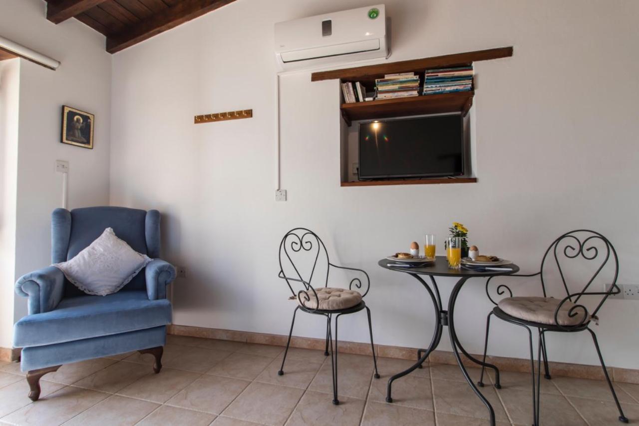 Samareitidos Light Cottage Anaphotia Luaran gambar